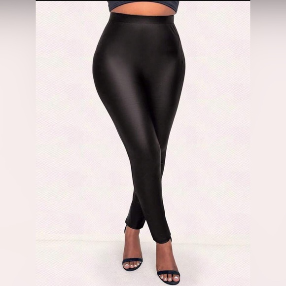 Dynamite Pants - 3/15 - Dynamite leather-like leggings